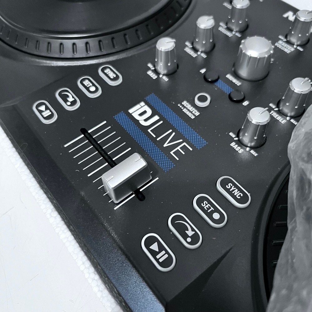Numark iDJ Live 676762193115