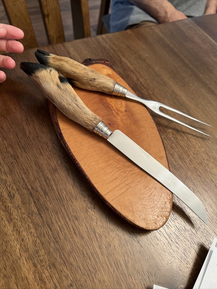 Deer Paws Knif And Fork And Boarder