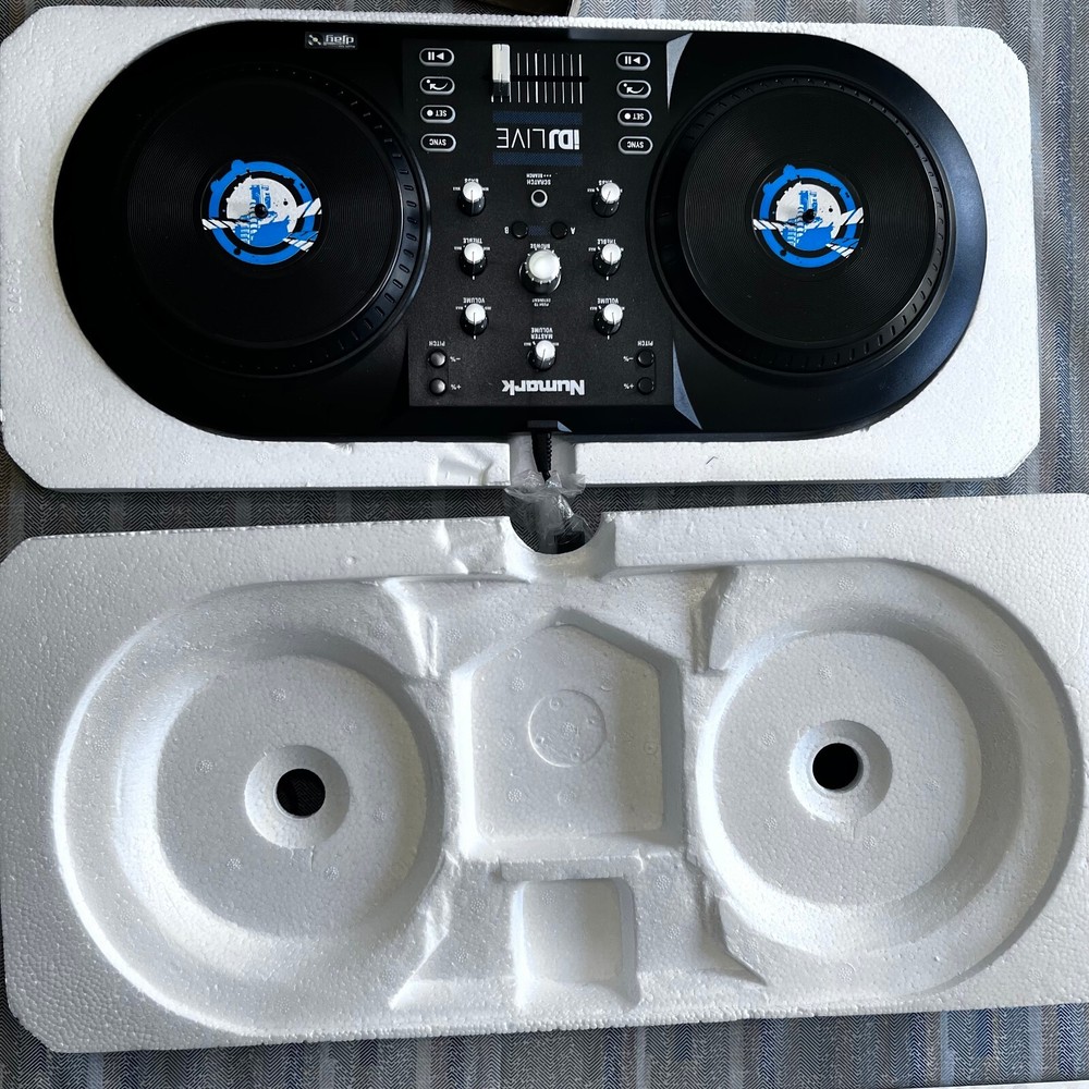 Numark iDJ Live 676762193115