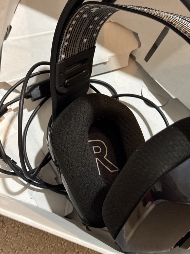 Logitech G733 Wireless Gaming Headset - Black