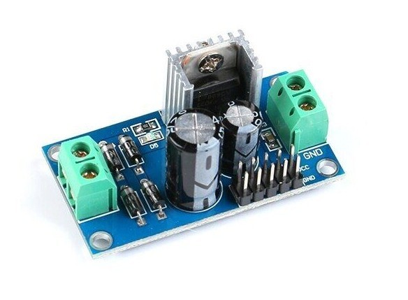 Voltage Regulator for model train controller AC : Input 12-24VAC output 9VDC