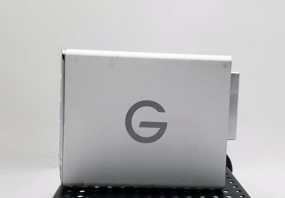 G Technology G Speed eS 4TB Raid array Case W/ 4TB HDD