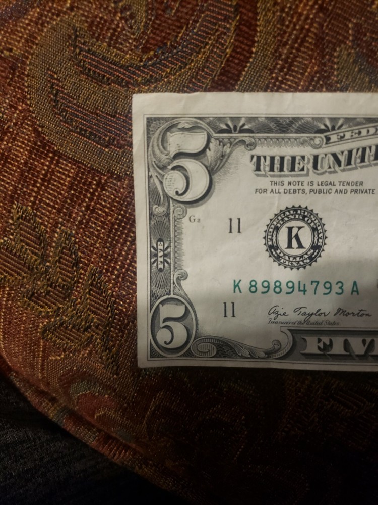 Vintage $ 5 1977 Misshapen