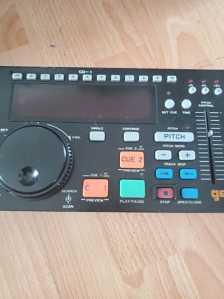 Gemini CD-9800 Dual CD Player with digital output