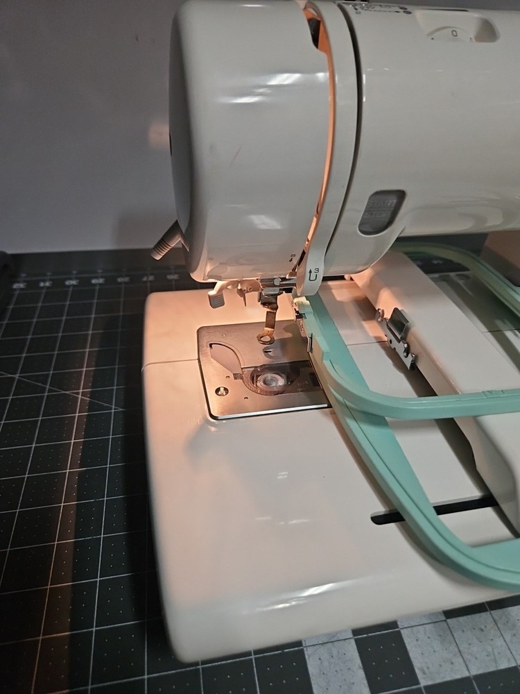 Simplicity Embroidery Only Machine Model SE2 Touch Screen White Works