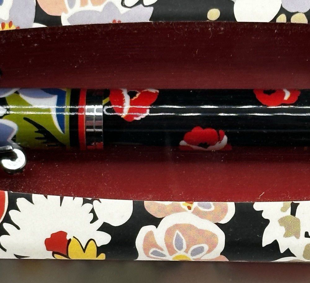 Vera Bradley NWT NIB Take Note Cube Note Paper & Ball Point Pen Poppy Fields
