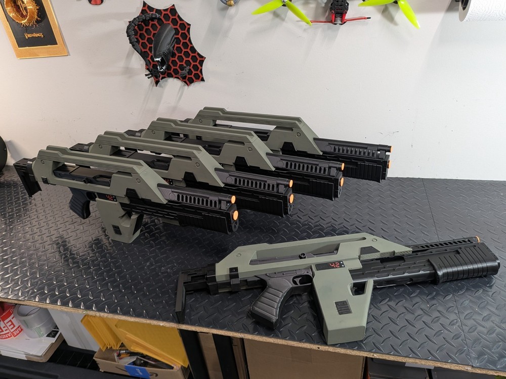 M41A Pulse Rifle V2 – 3D Print Replica – Rack it!! Pump it!! Pull Triggers!!