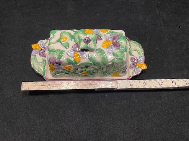 TEMPTATIONS FIGURAL FLORA PANSY BUTTER DISH. NEW