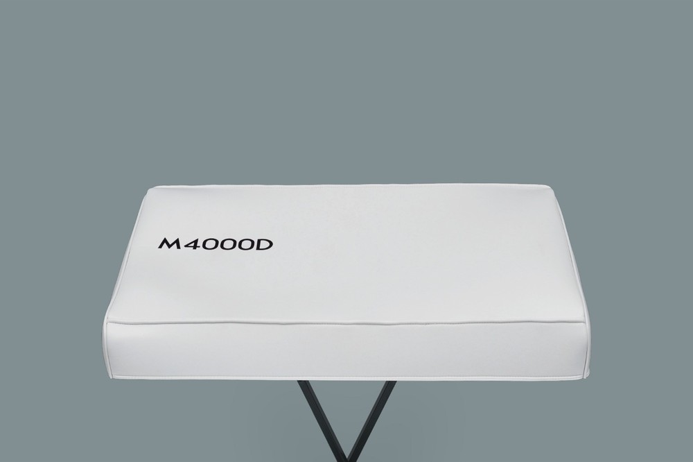 Mellotron M4000D sampler cover