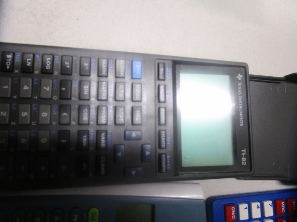 Broken Calculator Lot 7 Count Sharp Unisonic TI Datex