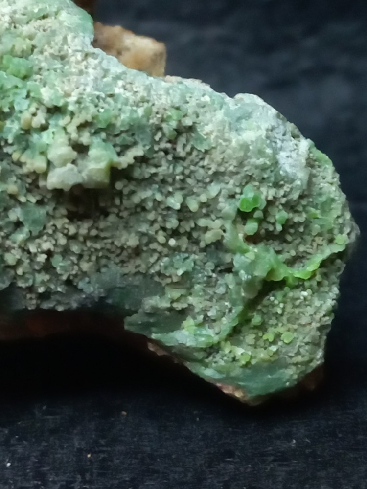 PIROMORPHITE