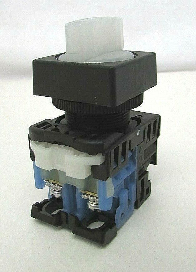 Fuji Electric Selector Knob Switch NEW AR22PP-3 E3