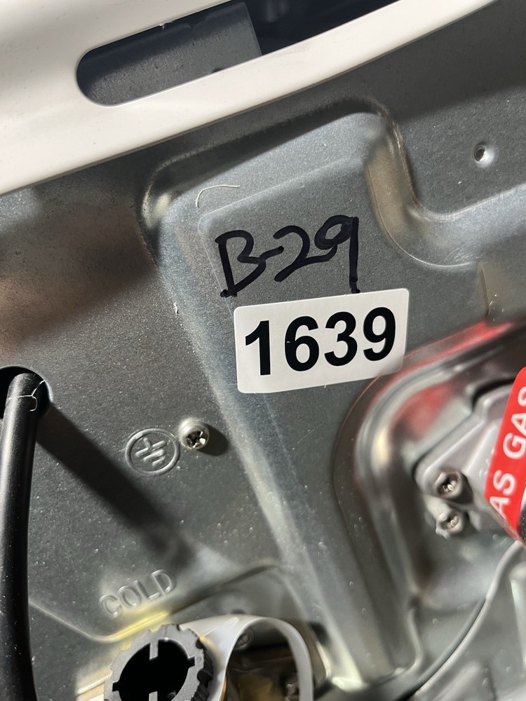 Rinnai V75iN Indoor Tankless Water Heater 180k BTU Natural Gas (B-29 #1639)