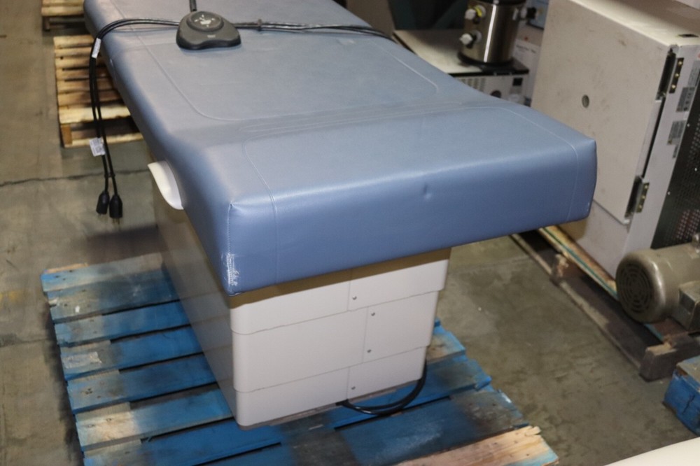 Ritter 223 power exam table