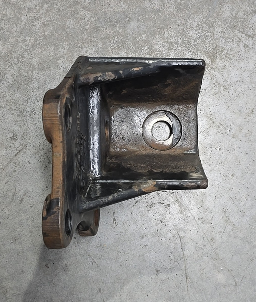 Caterpillar C15 Engine Mount #05-25131L