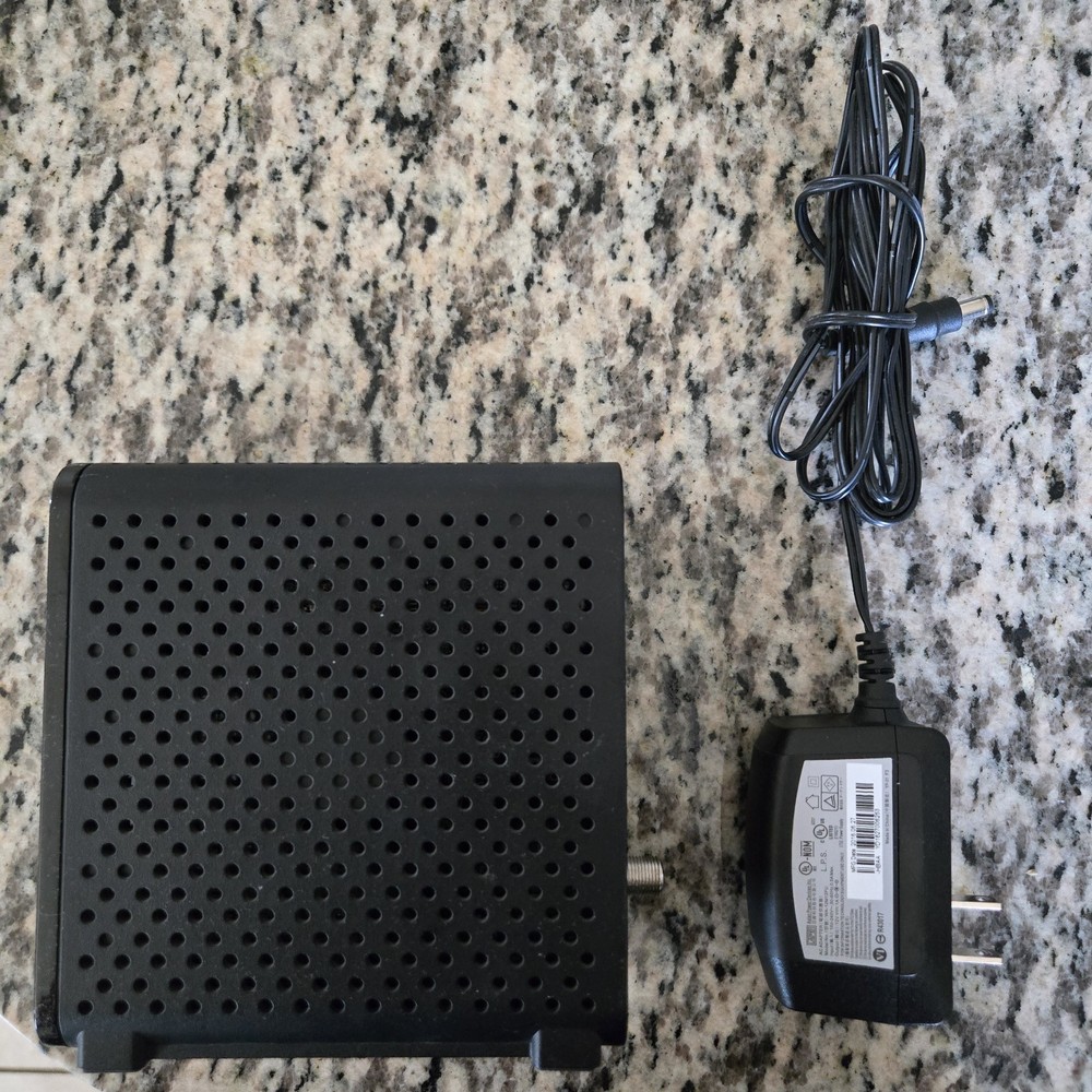 🔌 Black Cable Modem with Power Adapter | Clean, Working, DOCSIS Ready