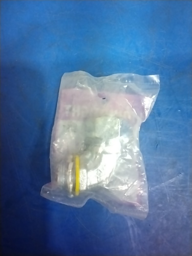 HUBBELL 3421-8 RACO 90 Degree Connector 3/8"