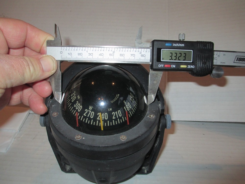 Ritchie B-81 Marine Boat Compass with Mounting Bracket C19
