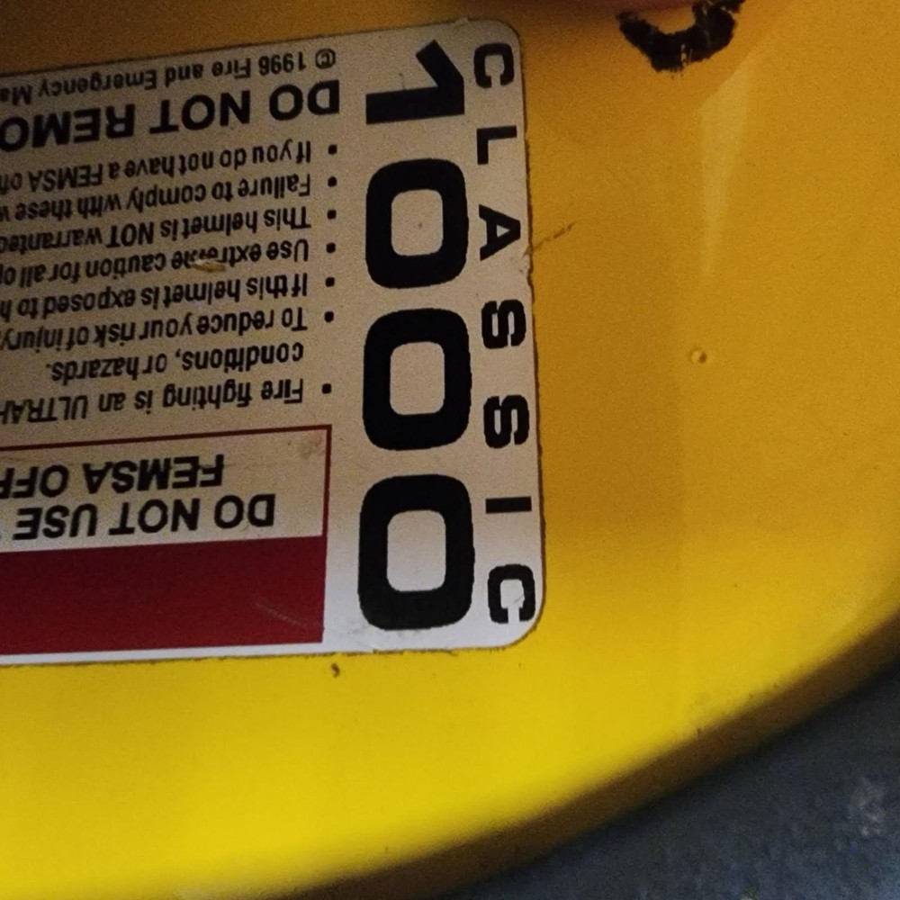 MSA Cairns Classic 1000 Firefighter Helmelt