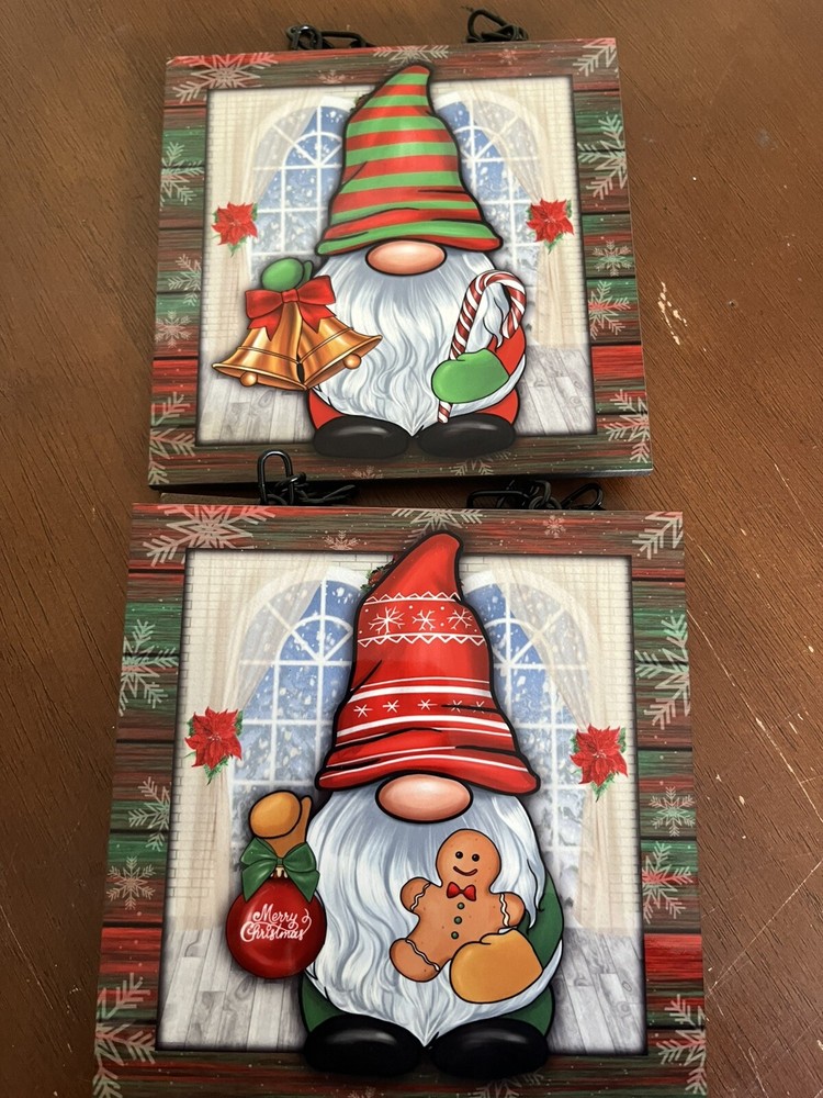 Hanging Gnome Christmas Plaques  (4) 6x6 Chain Linked