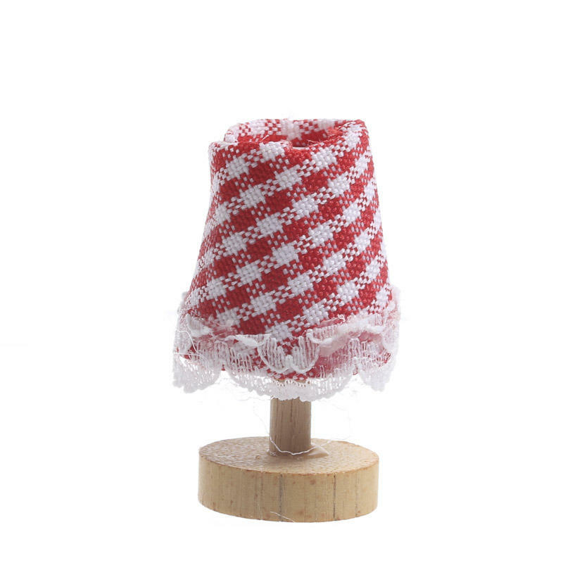 Dollhouse Miniature Gingham Lamp | 6 Pieces