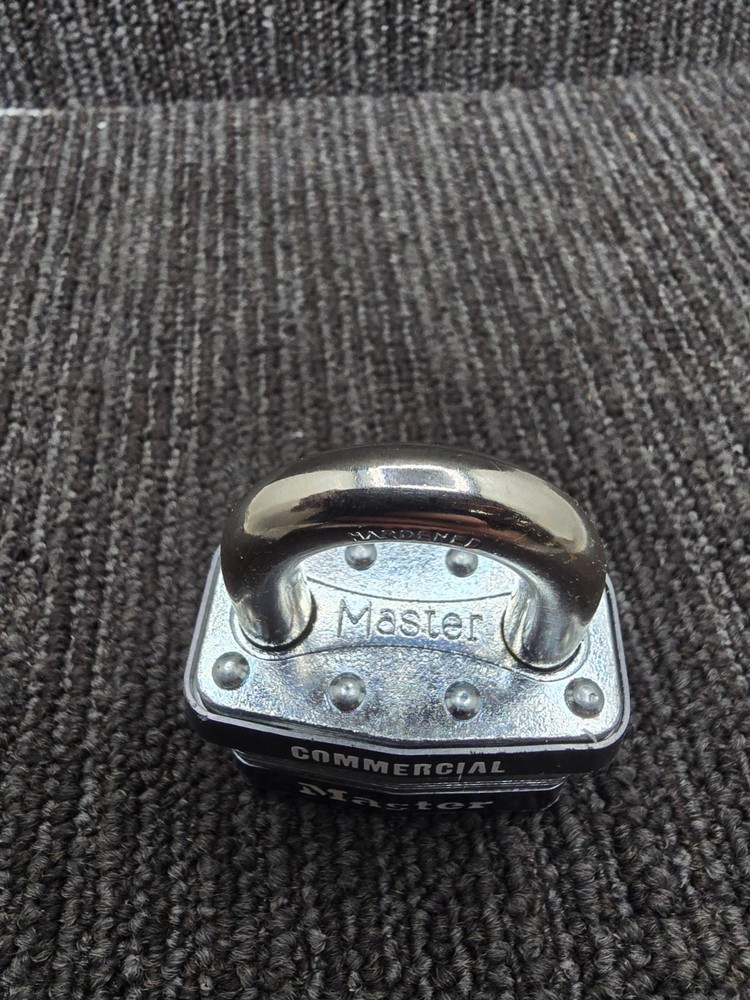 MASTER LOCK 5KA: Keyed Padlock 15/16" Rectangle Silver
