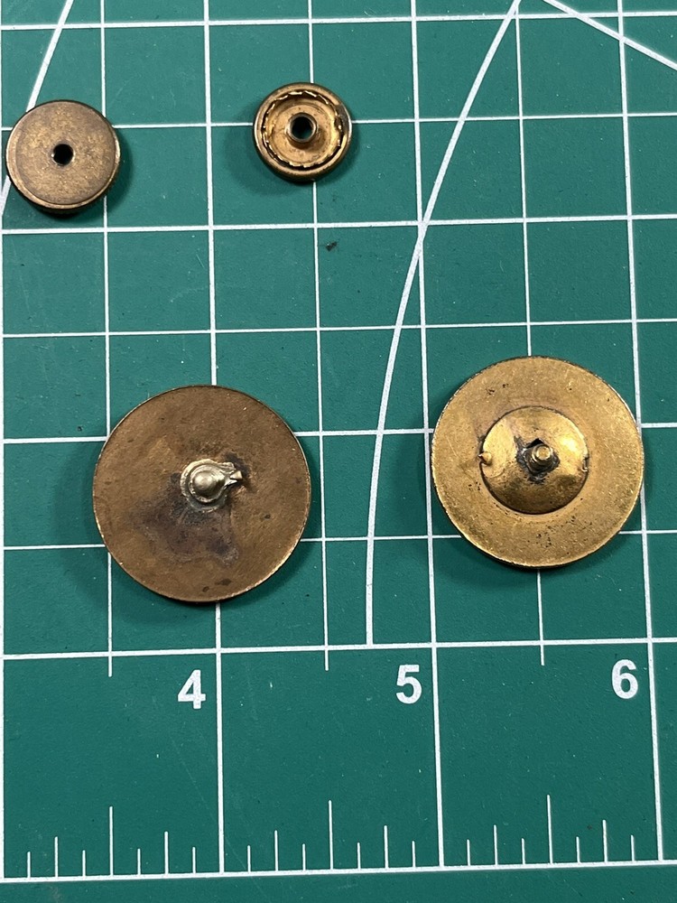 Post WW1 Inter War 39th Infantry Collar DIsk and US Disc