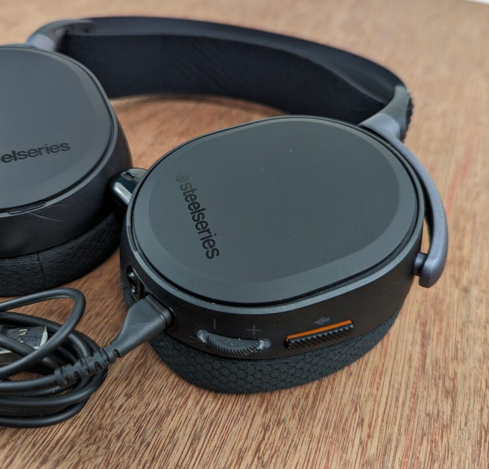 Steelseries Artic Pro Wired Headset Read Description