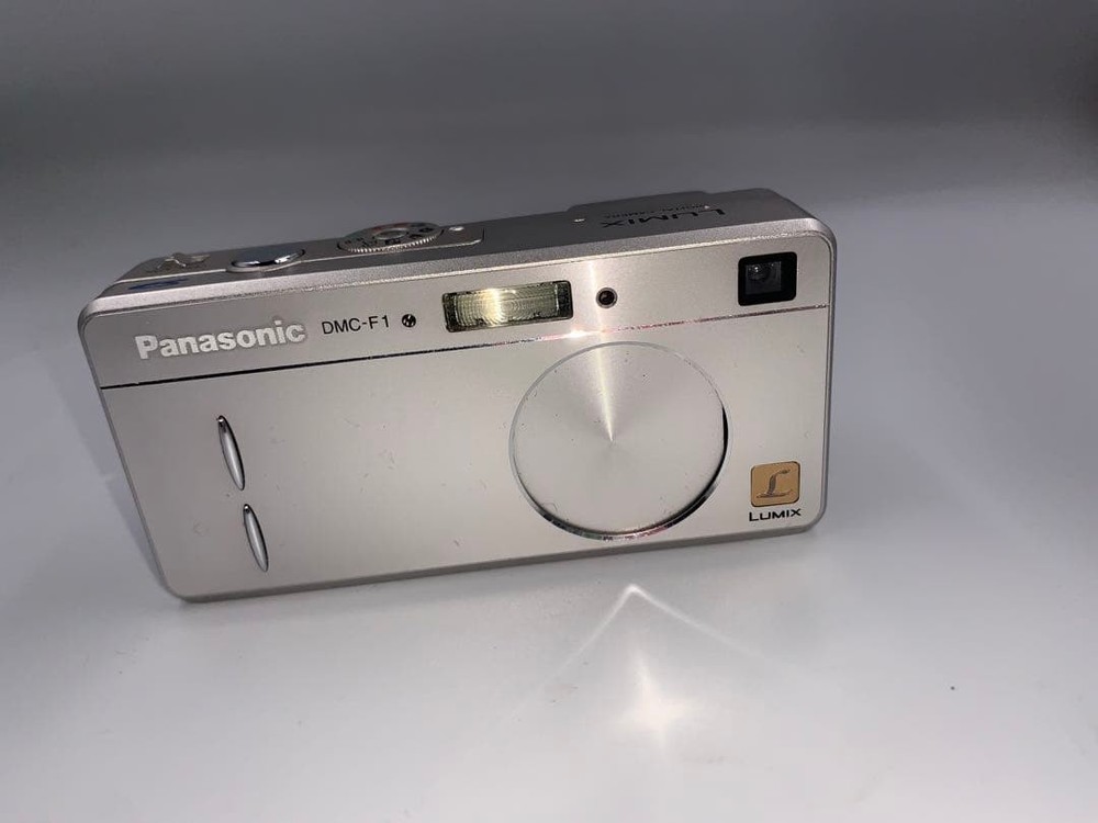 Panasonic DMC-FX1 Silver Compact Digital Camera Good Condition B Rank