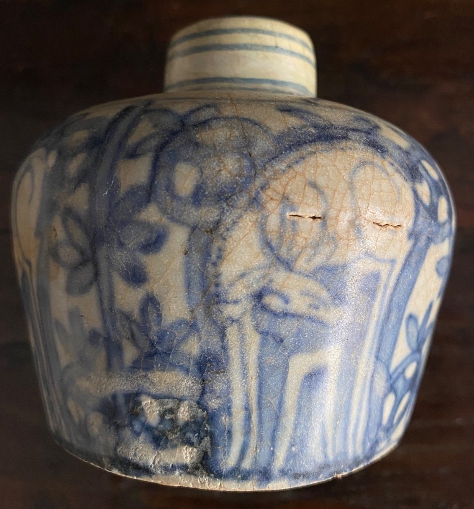 Early Circa 1400Ming Blue Decorated Pot