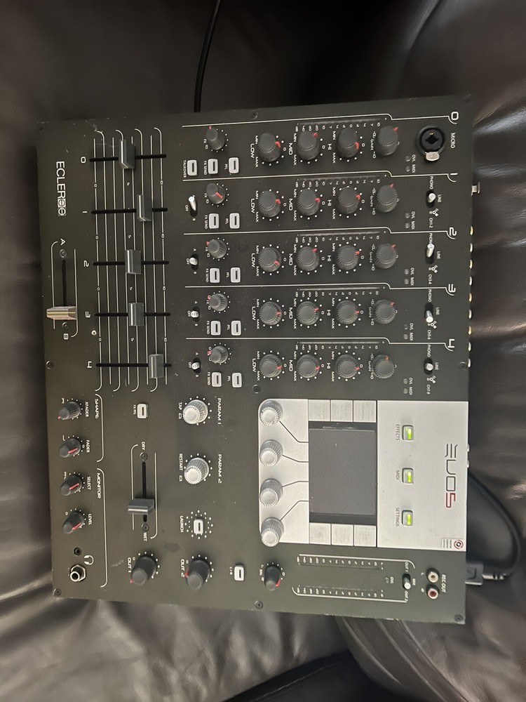 Ecler EVO5 digital mixer