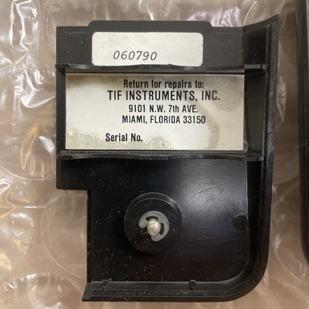 Vintage TIF 5500A MicroPump Automatic Halogen Leak Detector *With Case & Manual!