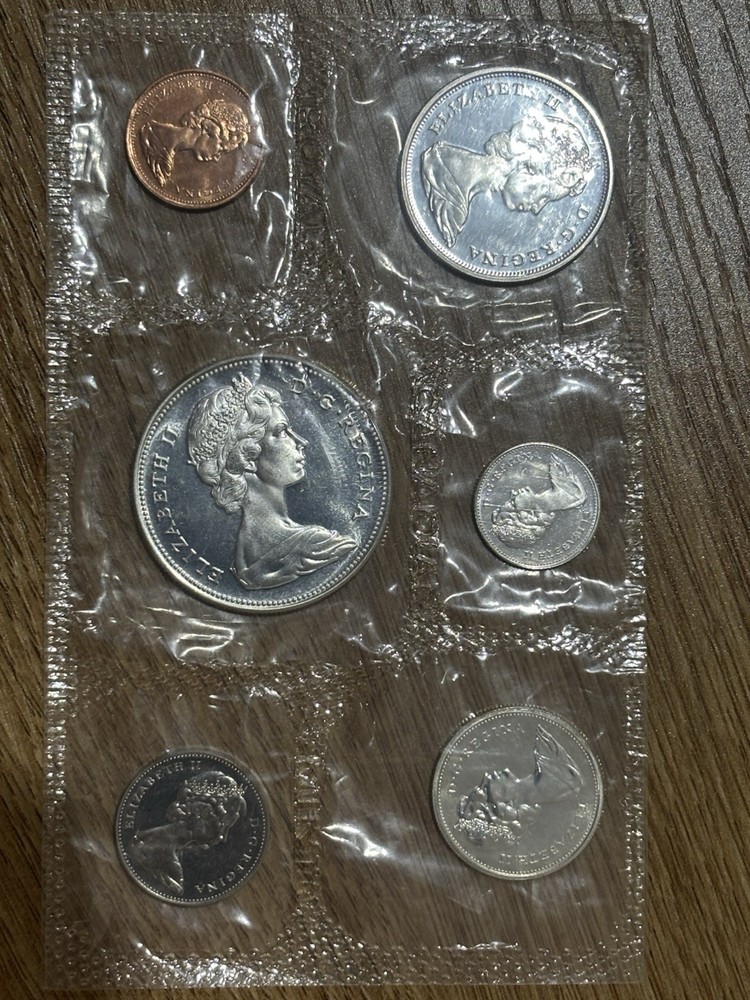 1967 Canada 80% Silver Proof Like Set in Plastic no/COA