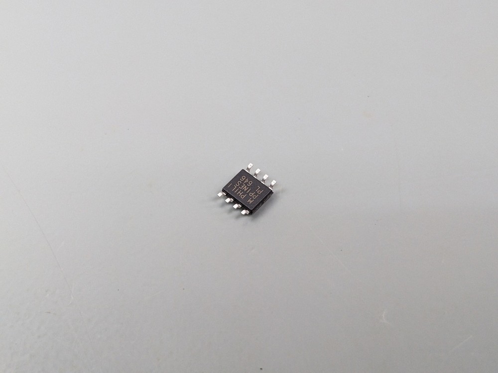 Maxim MAX6150 5.0V Low-Dropout Votage Reference, SO-8 SMD