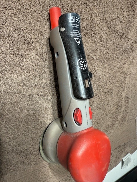 3M™ Finesse-it™ Pneumatic Random Orbital Buffer