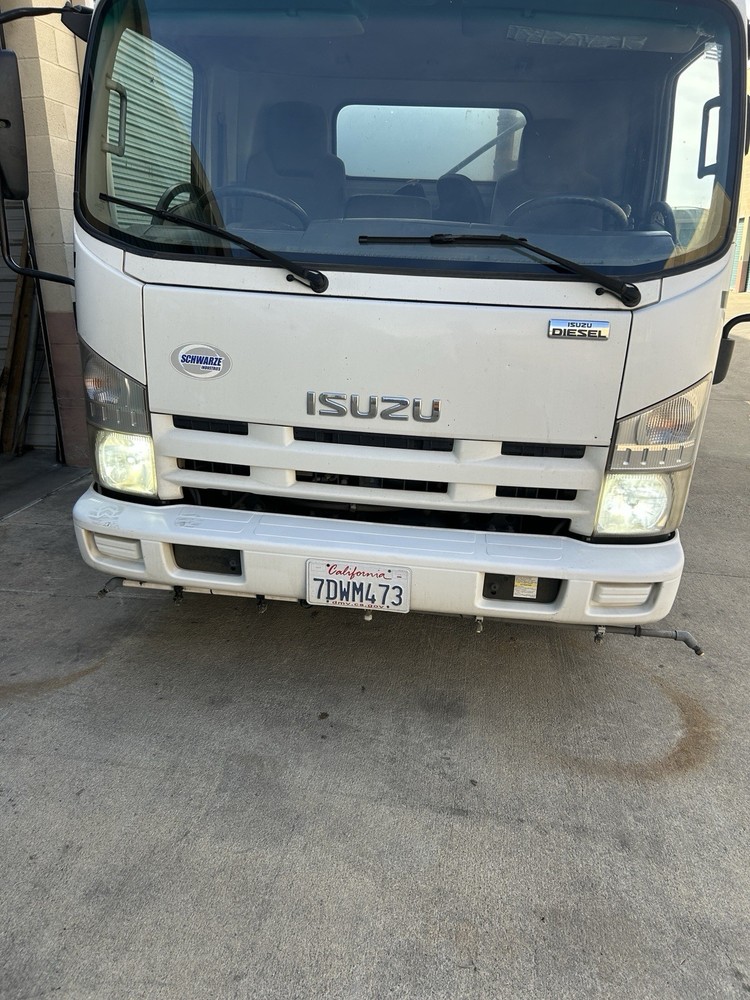 2014 schwarze A4 Storm sweeper truck