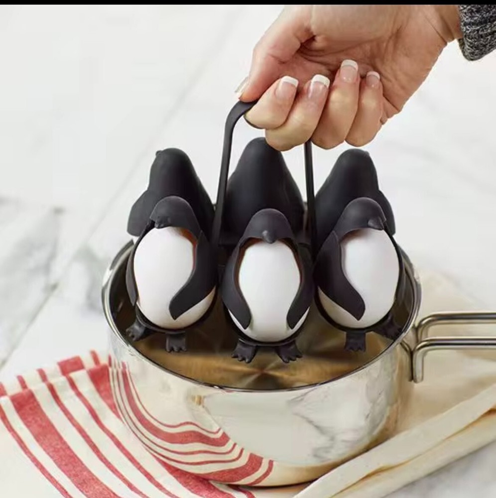 Penguin Egg Cook Store and Serve Egg Holder Shaped Boiled Egg Capacity 6 New