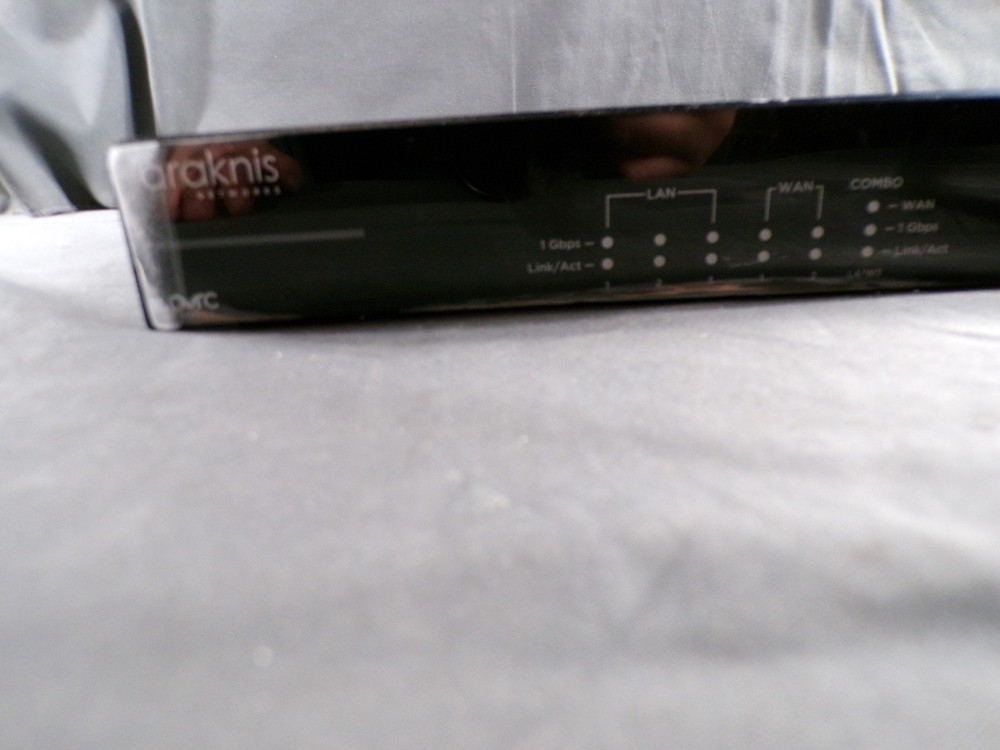 ARAKINS AN-310-RT-4L2W ROUTER
