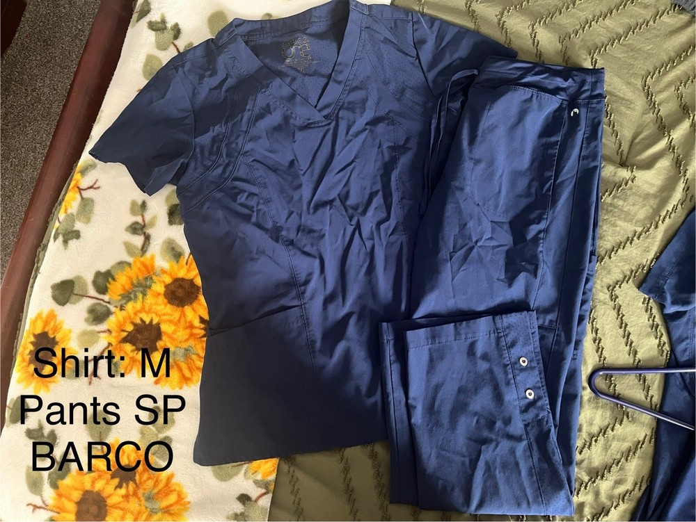 Women’s Nursing Scrubs