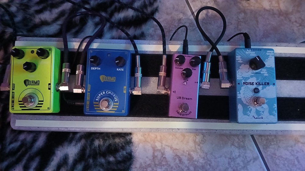 Analog Guitar Pedalboard