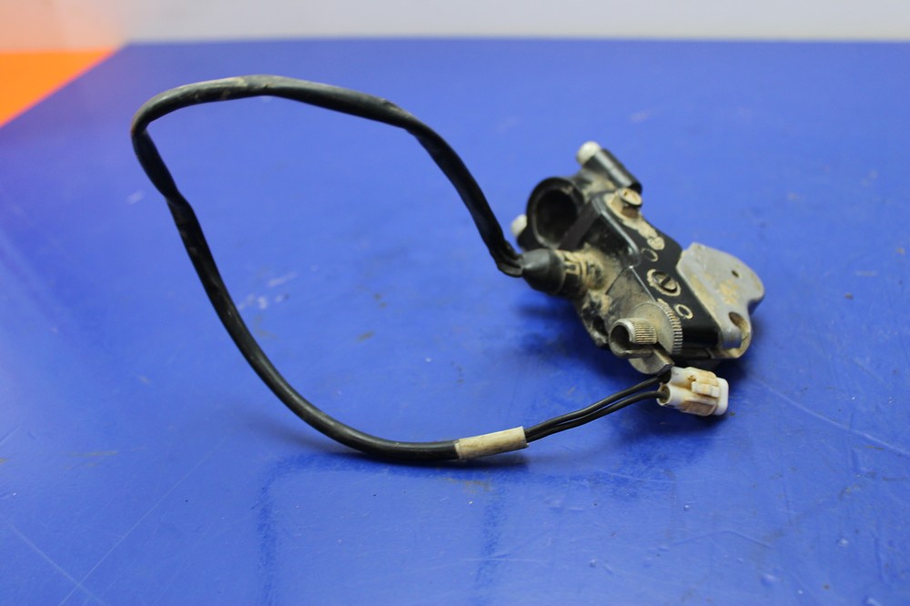 1998 YAMAHA BLASTER 200 FRONT BRAKE PERCH