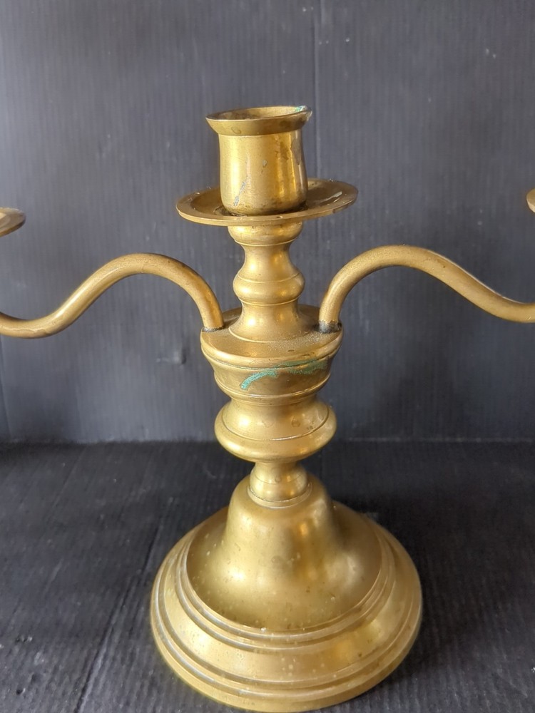 VINTAGE HEAVY SOLID BRASS 3 CANDLE CANDELABRA #