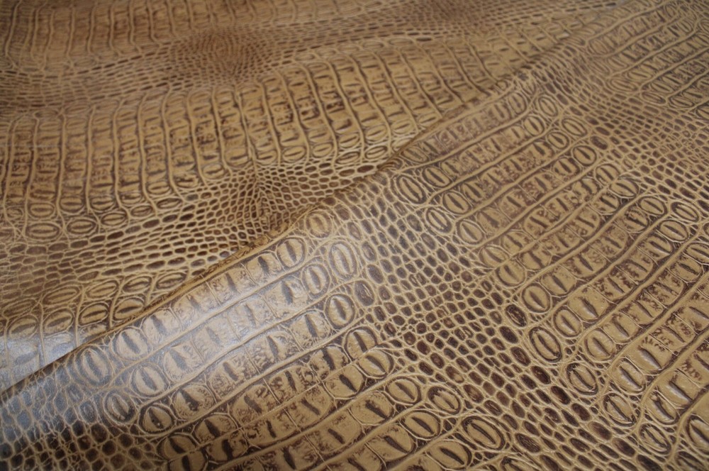 TAN CROCODILE EMBOSSED LEATHER: Thickness 2.5-3 oz. - Leatherworking cowhide