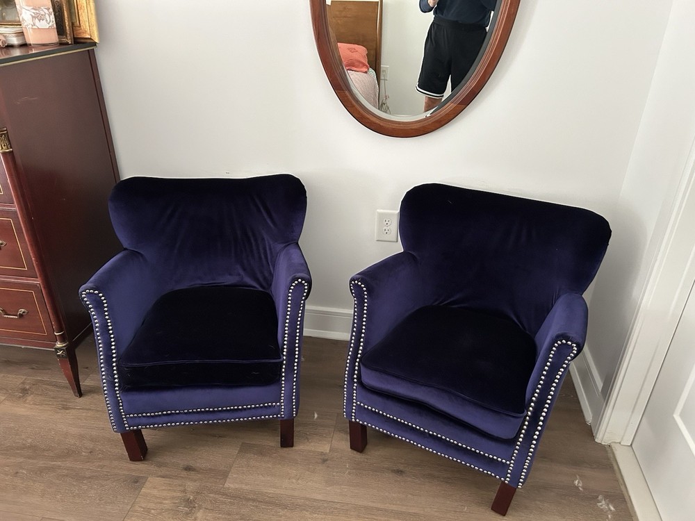 Classic Antique Sitting Chairs