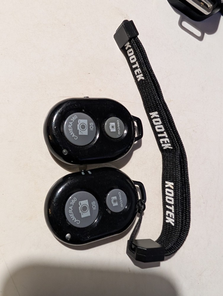 🔥 2-Pack KOOTEK Bluetooth Wireless Camera Remote Shutters - Tested Working!