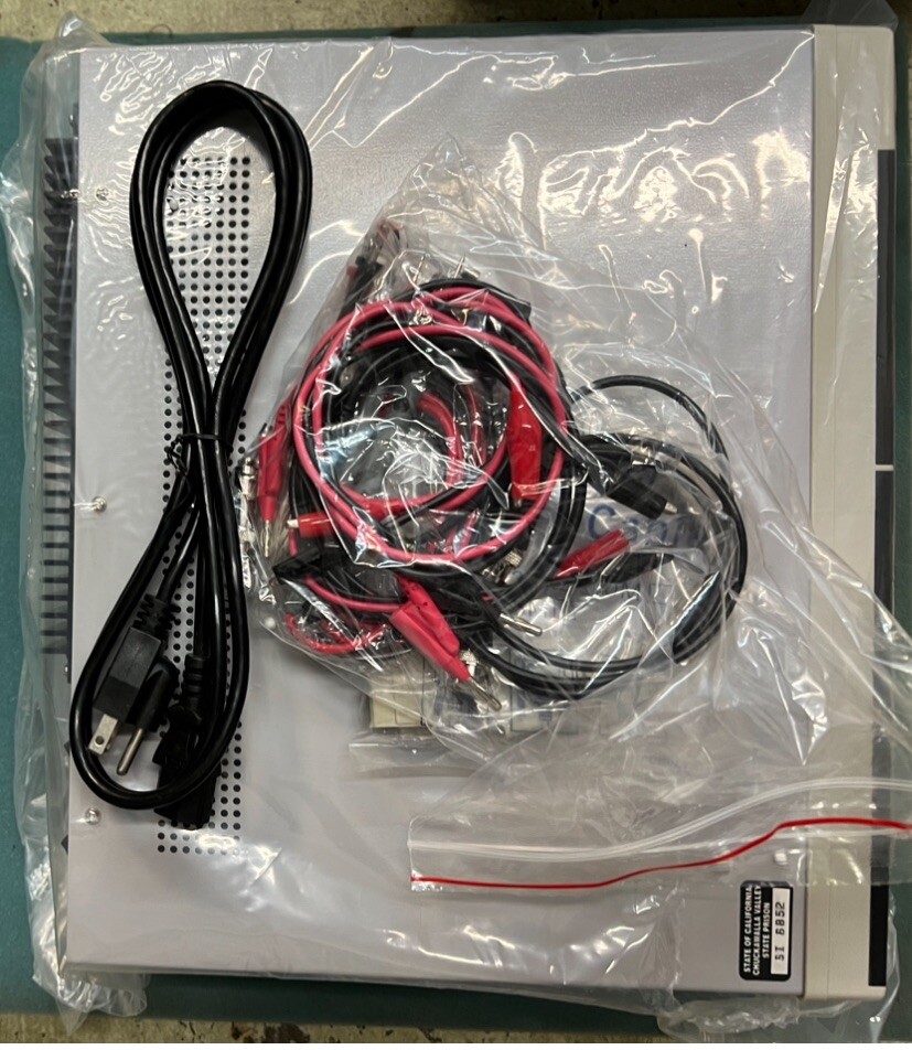 UNI UNIVERSAL SYSTEM US-9170A FREQUENCY COUNTER / DIGITAL MULTIMETER / GENERATOR