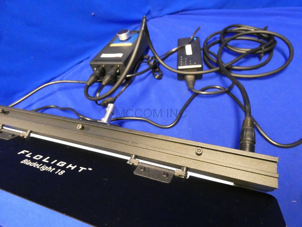 FloLight Bladelight 18 LED Light Qty 2 w/ dimmers READ AD