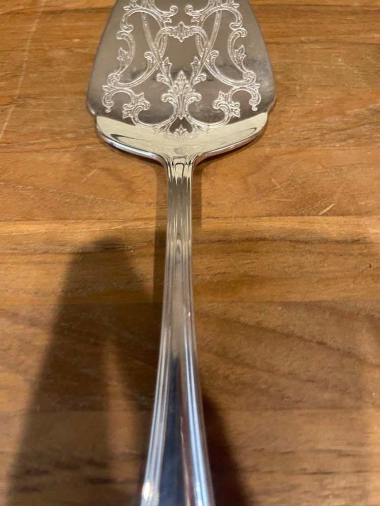 VINTAGE GORHAM "HERITAGE" SILVER-PLATE PIE server