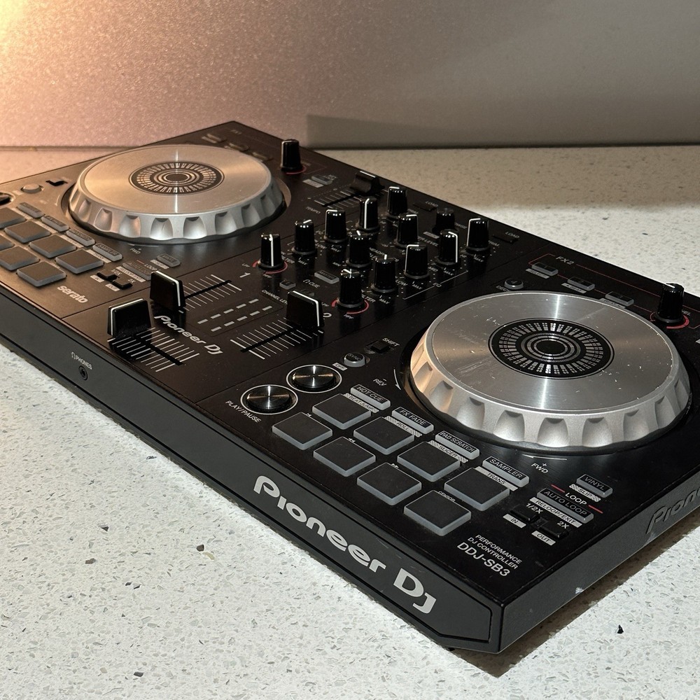 Pioneer DJ Performance DJ Controller DDJ-SB3