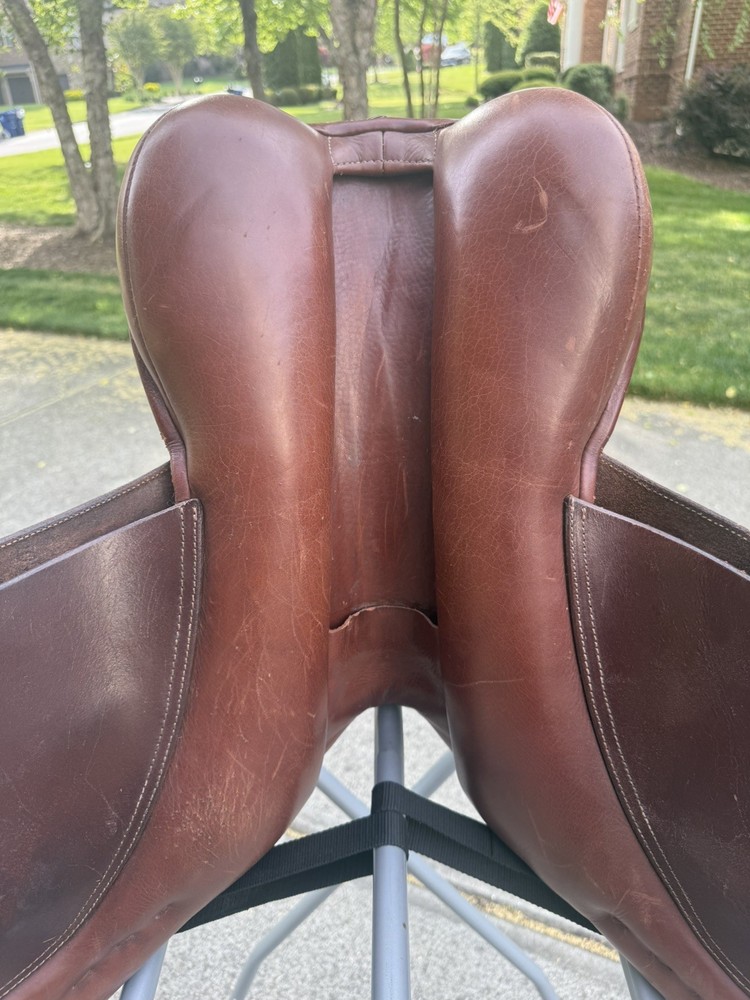 17.5” Pessoa AMO Pro Saddle with XCH Adjustable Gullet System and Wool Flocking